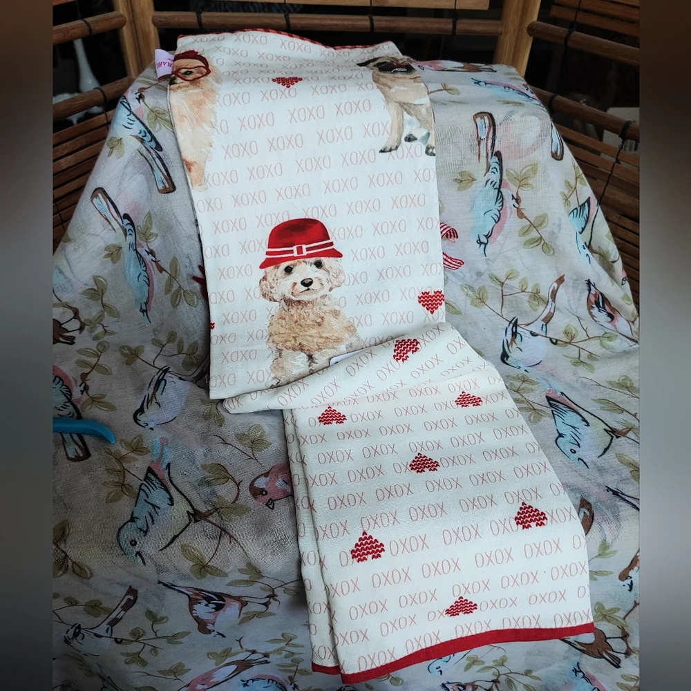 2 ISAAC MIZRAHI Pug Pomeranian Puppies Wearing Glasses Kitchen Dish Towels NWT